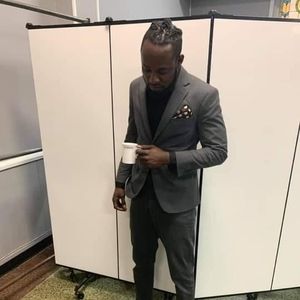 Meet your Posher, Kontagana